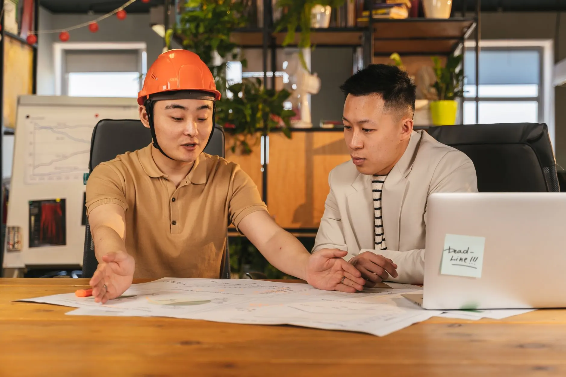 从光盘到轻应用：中小企业移动端软件载体选型对比指南